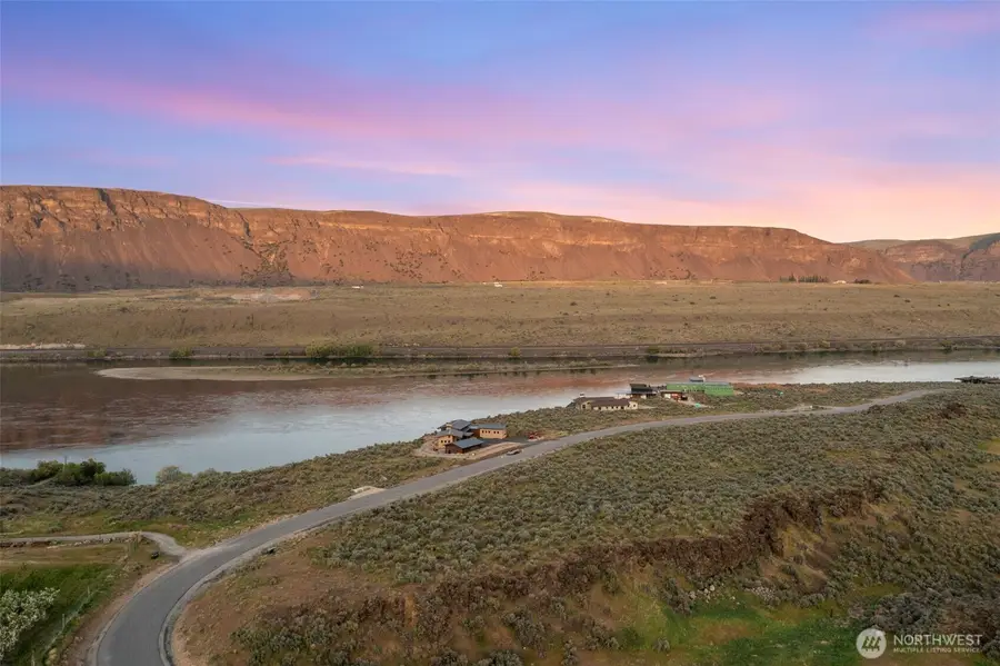 262 Ravens Home Lane #13, Malaga, WA 98828 - Image #2