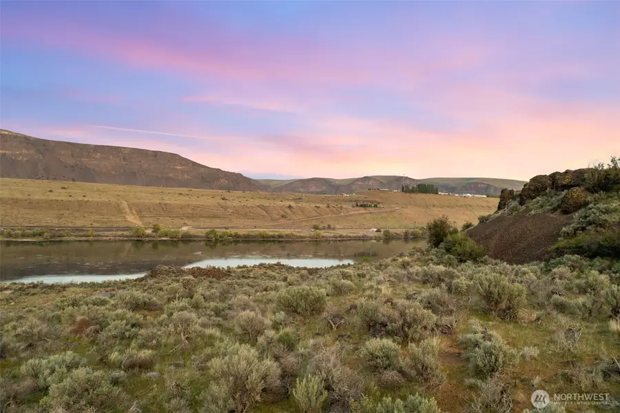 131 Stagecoach Lane #9, Malaga, WA 98828 - Image #2