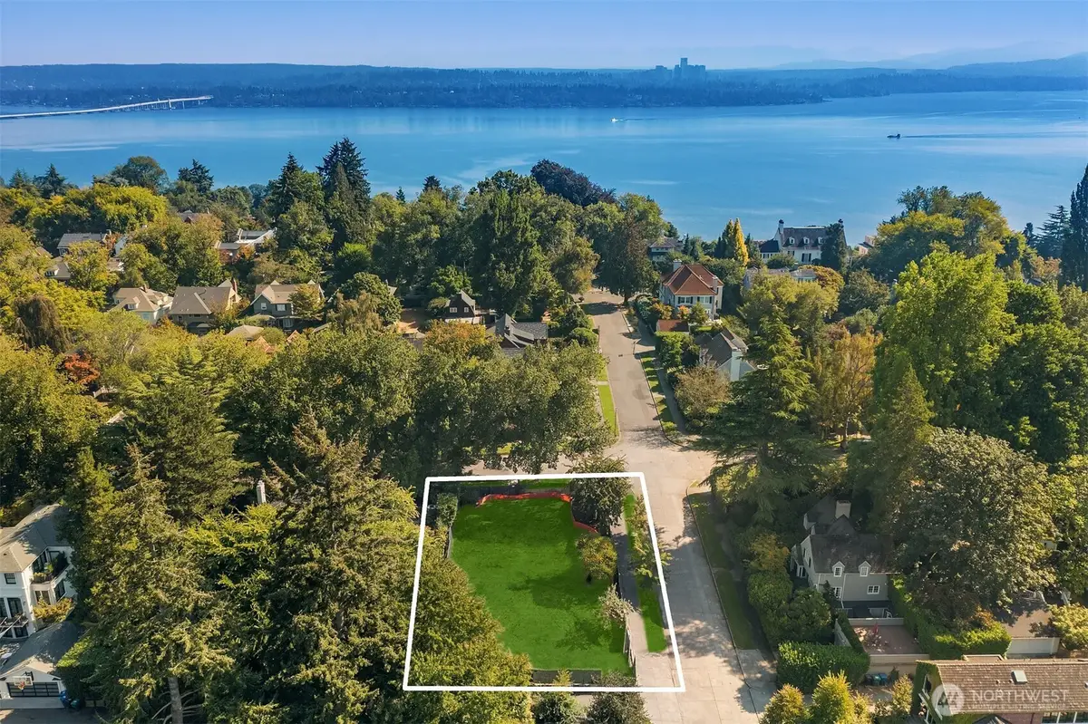 803 34th Avenue E #12, Seattle, WA 98112 - Image #1