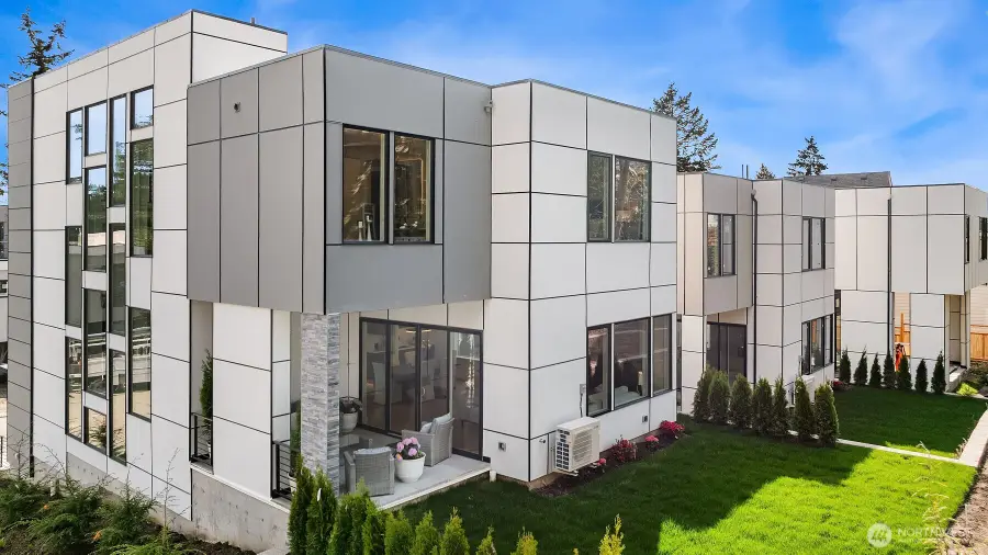 11865 SE 5th Street, Bellevue, WA 98005 - Image #2