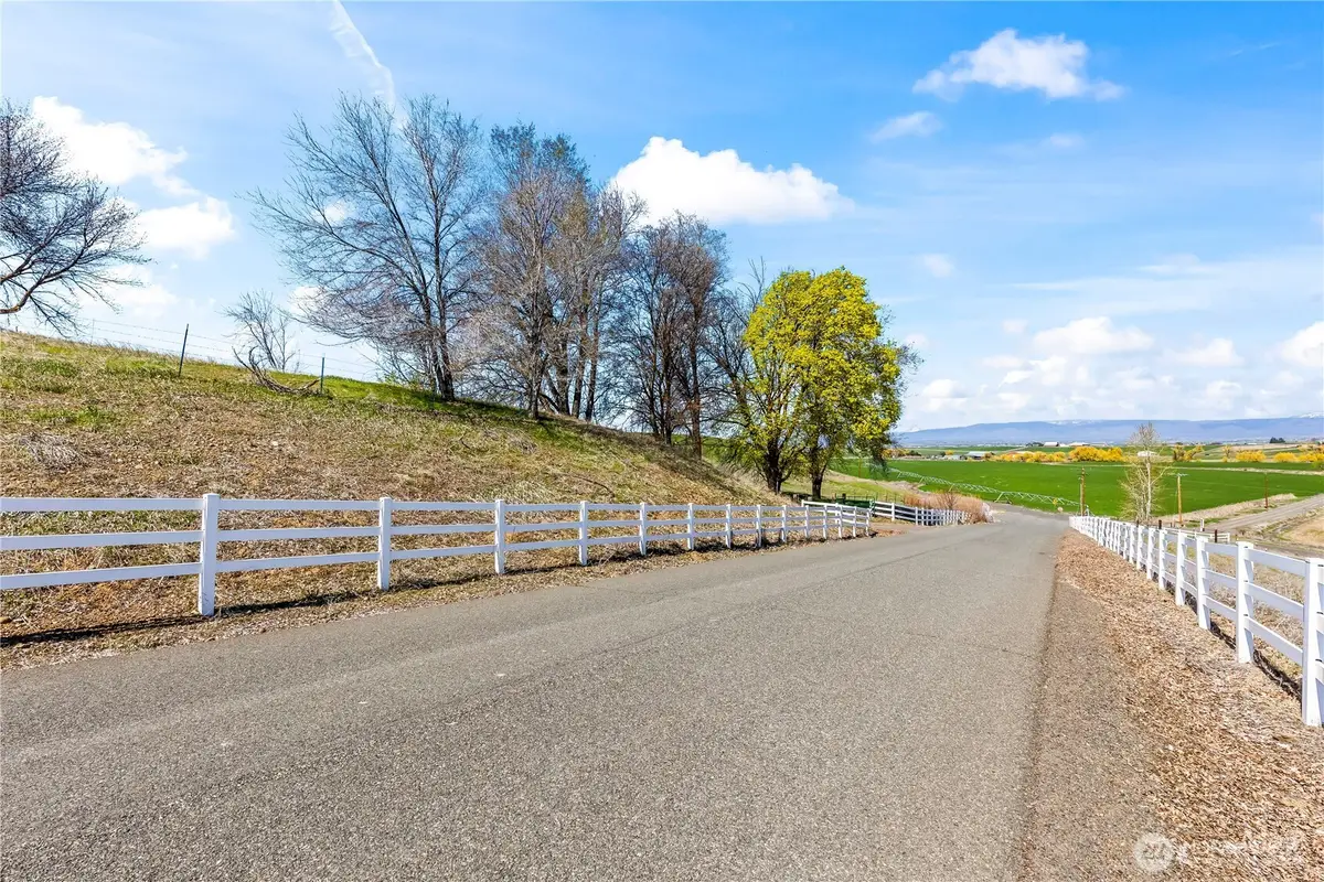 1 Rolling Hill Drive #1, Ellensburg, WA 98926 - Image #1