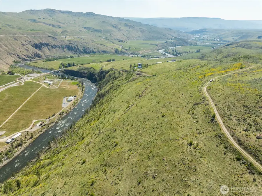 435 Hwy 153 #5, Pateros, WA 98846 - Image #2