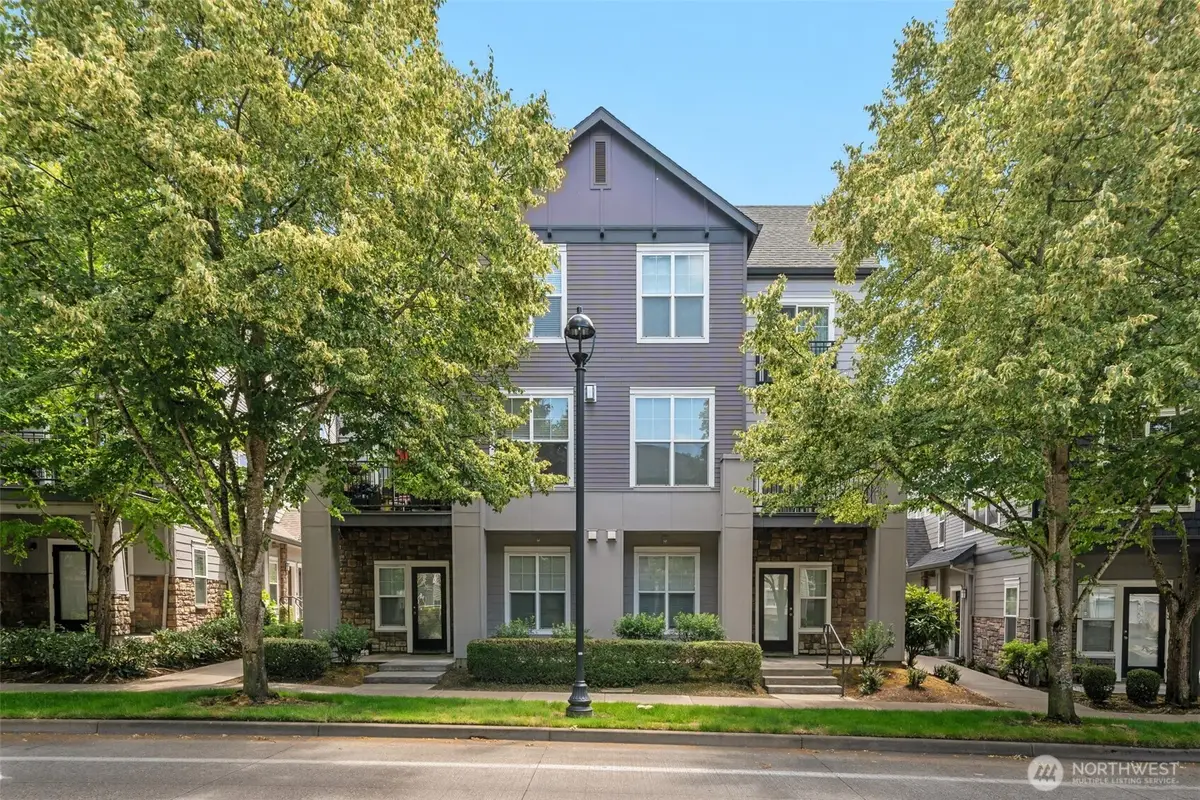 10757 NE Red Wing Way #201, Hillsboro, OR 97006 - Image #1