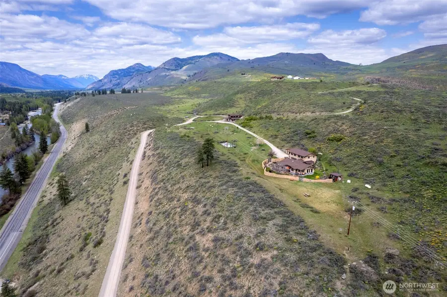 40 Rolling Rock Rd, Winthrop, WA 98862 - Image #2