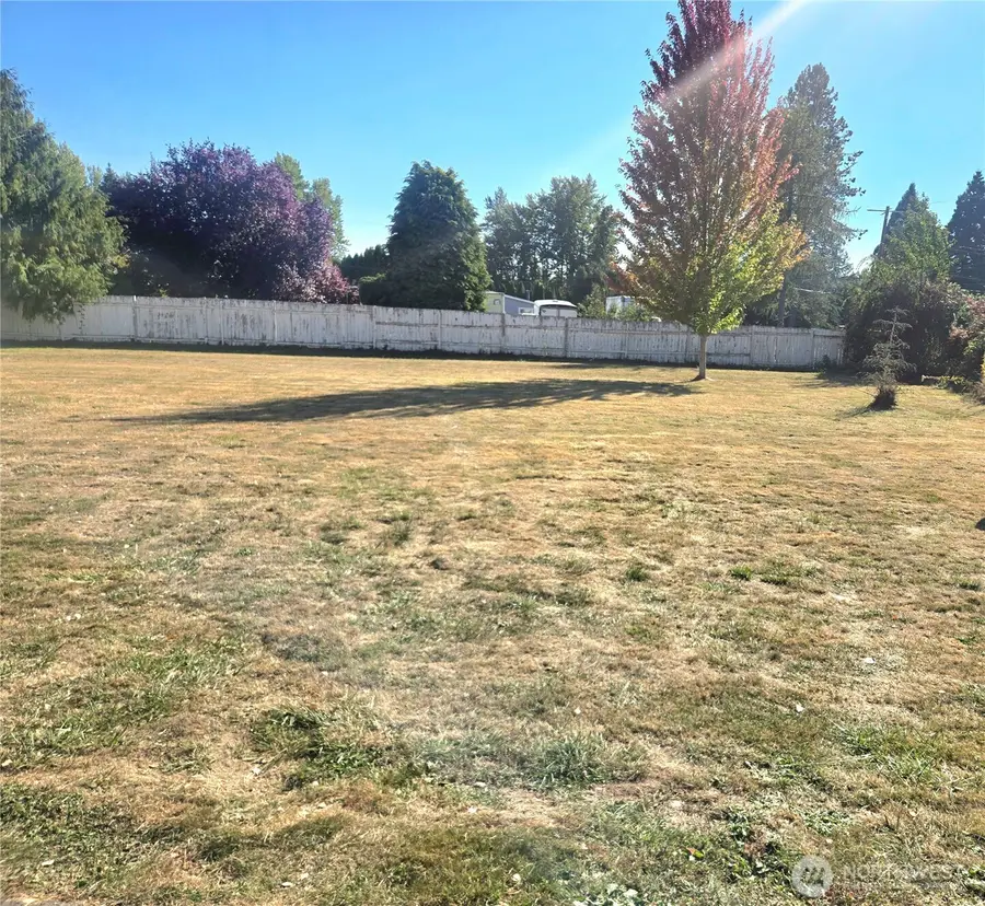 13711 Vickery Avenue E, Tacoma, WA 98446 - Image #3