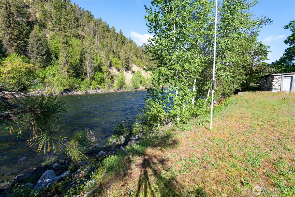 8829 Josephine Avenue #6-8, Dryden, WA 98821 - Image #1