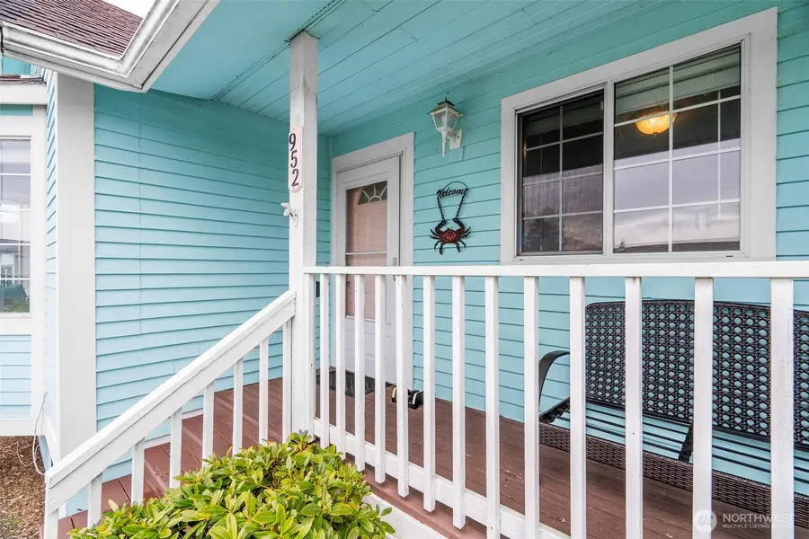 952 Wawona Avenue Se, Ocean Shores, WA 98569 - Image #3