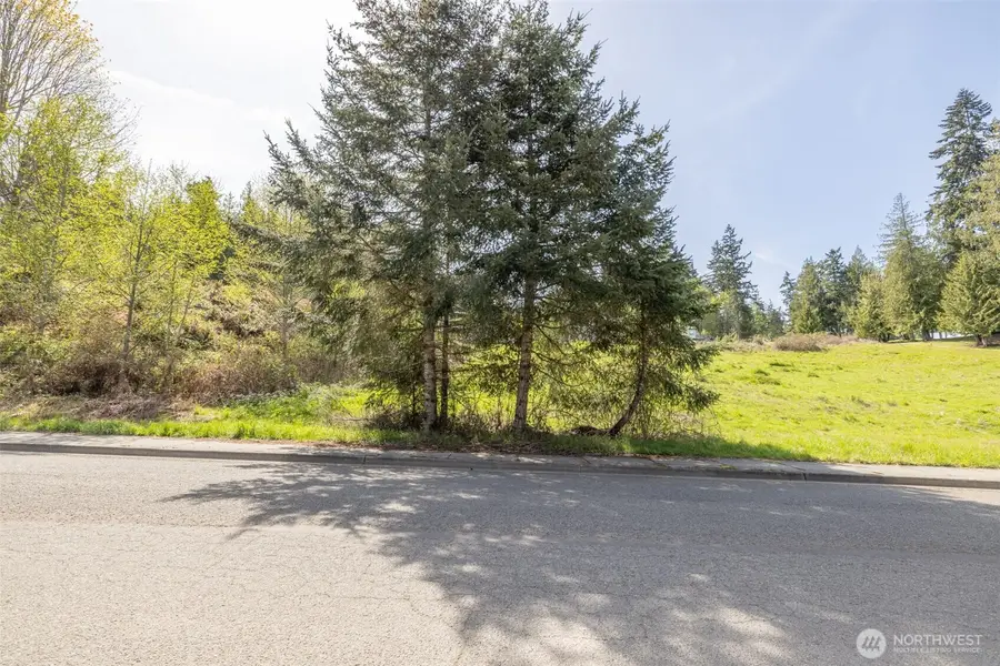 7 Delguzzi Dr #7, Port Angeles, WA 98362 - #2