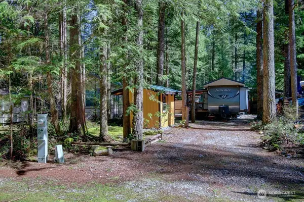 64 Wilderness Way, Deming, WA 98244