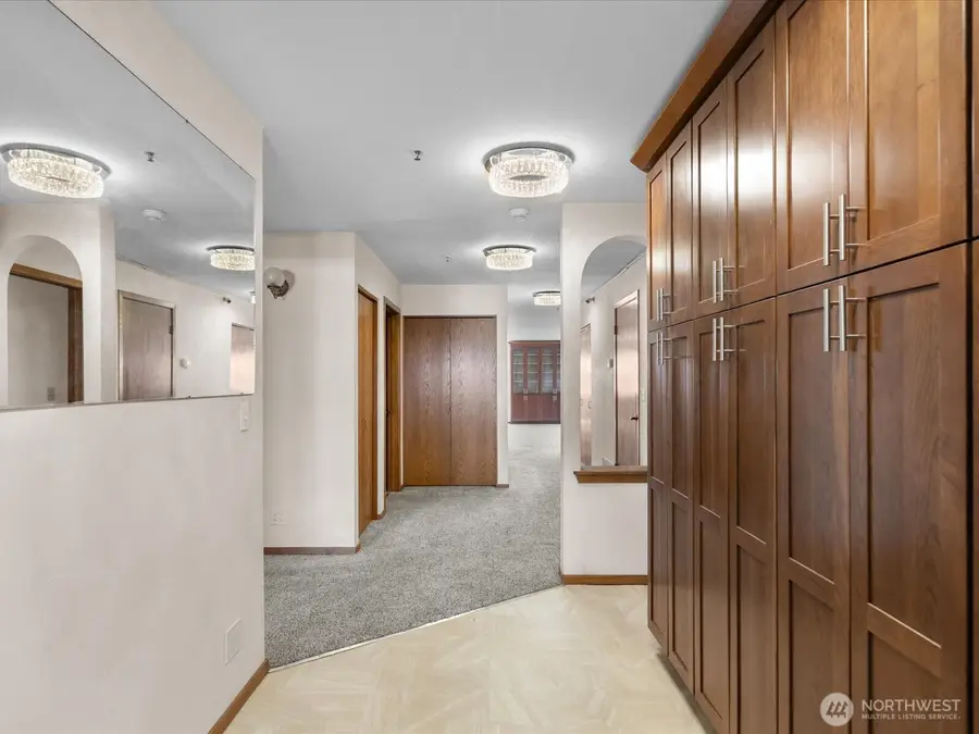 651 SE Bayshore Drive #E102, Oak Harbor, WA 98277 - Image #3