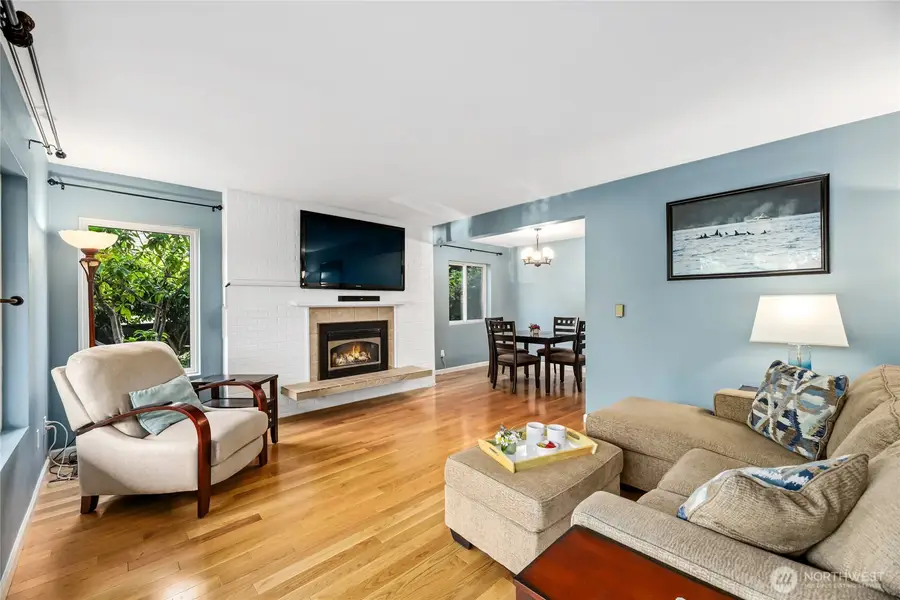 2858 32nd Avenue W #102, Seattle, WA 98199 - Image #3