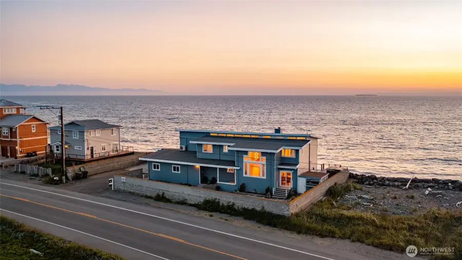 2575 West Beach Road, Oak Harbor, WA 98277 - Image #3