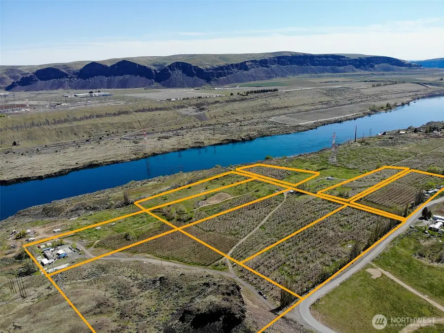 7199 Tarpiscan Road #5, Malaga, WA 98828 - Image #2