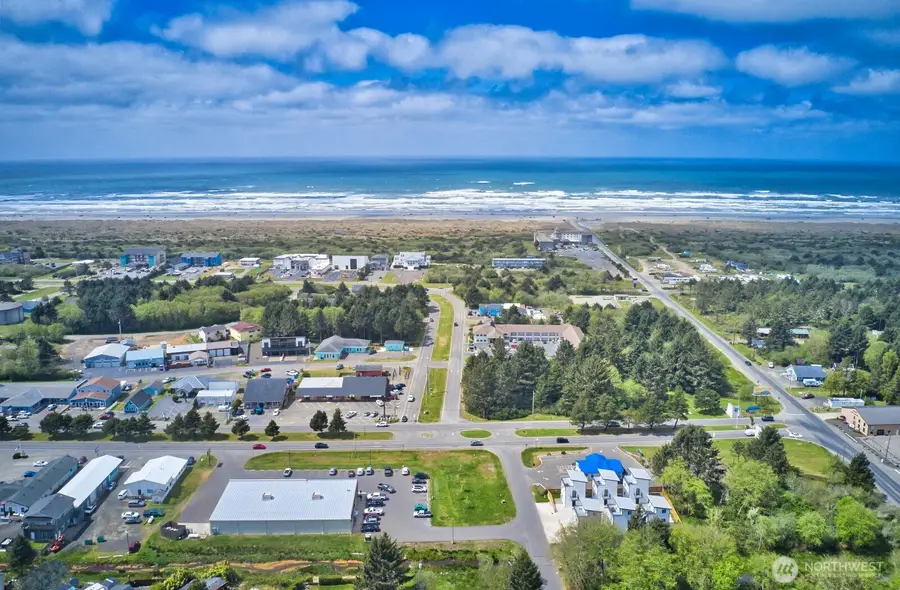 899 Ocean Shores Boulevard Nw, Ocean Shores, WA 98569 - Image #3