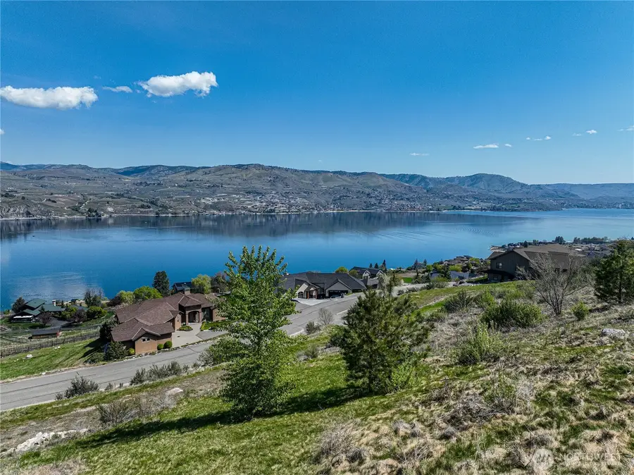 308 Clos Chevalle Road #49, Chelan, WA 98816 - Image #2