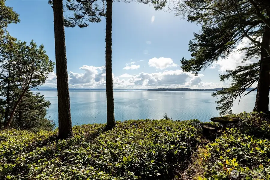 1912 Hunskor Road, Oak Harbor, WA 98277 - Image #2