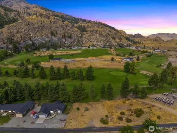 103 Golf Course Drive #4, Pateros, WA 98846