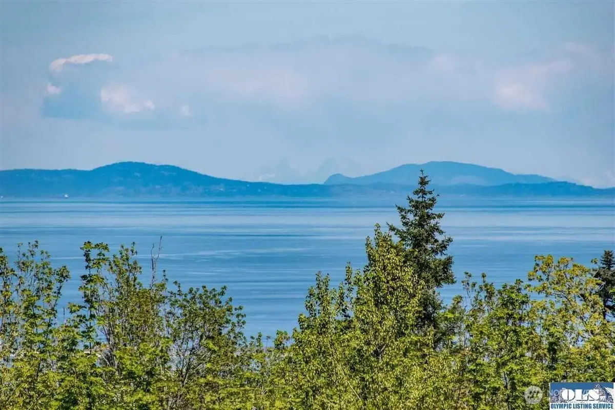 999 Ediz View Dr #15, Port Angeles, WA 98362 - Image #1