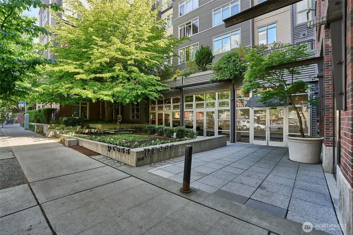 1610 Belmont Avenue #613, Seattle, WA 98122 - Image #1
