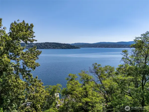 97 Arrowsmith Avenue S, Seattle, WA 98118