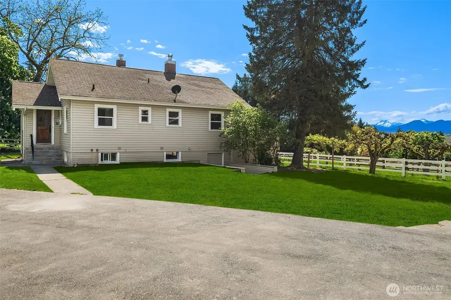 25443 Pioneer Way Nw, Poulsbo, WA 98370 - Image #3