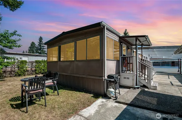 2101 S 324th Street #9, Federal Way, WA 98003