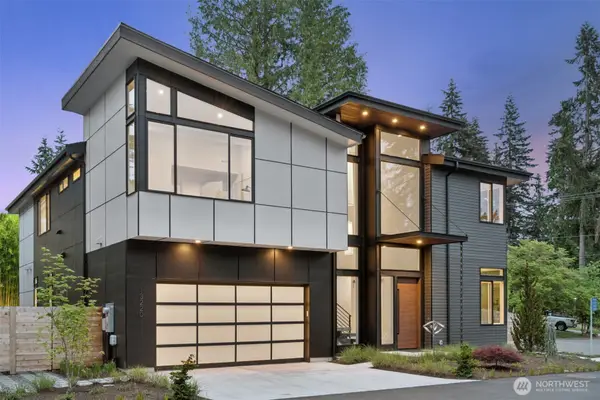 13220 NE 70th Street, Redmond, WA 98052