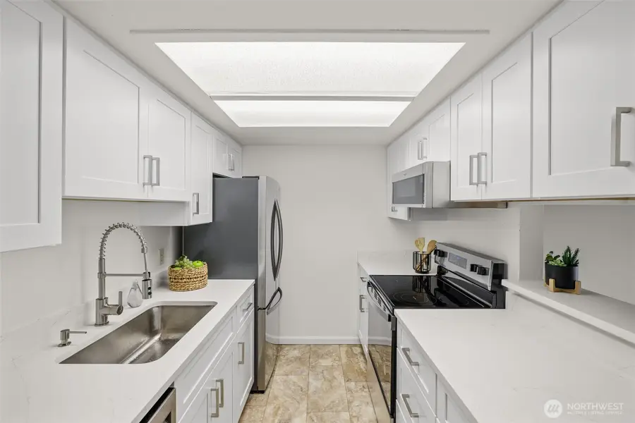 3425 Colby Avenue #502, Everett, WA 98201 - Image #2