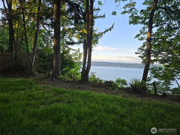 4203 SE Camano Drive, Camano Island, WA 98282