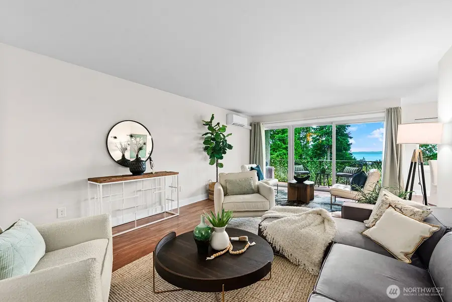 11515 Greenwood Avenue N #B, Seattle, WA 98133 - Image #2