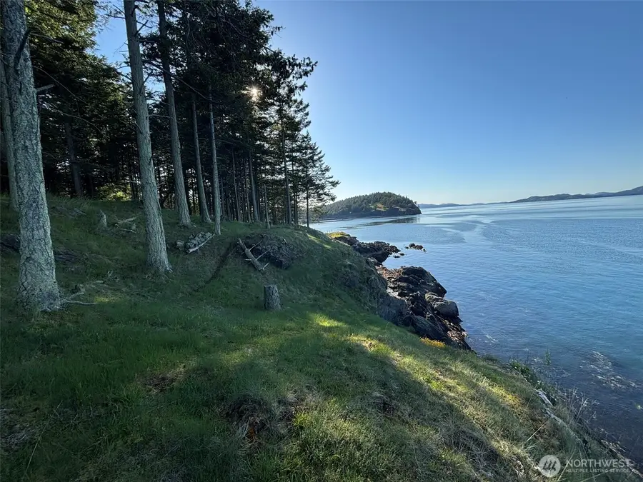 567 Marine Lane, San Juan Island, WA 98250 - Image #2