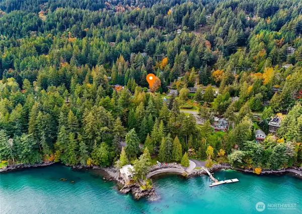 2920 Cedar Avenue, Lummi Island, WA 98262