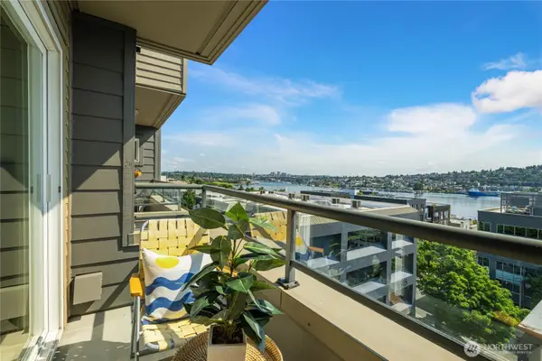 1504 Aurora Avenue N #407, Seattle, WA 98109