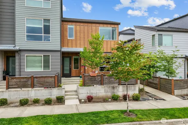 32652 Hemlock Avenue Se, Black Diamond, WA 98010