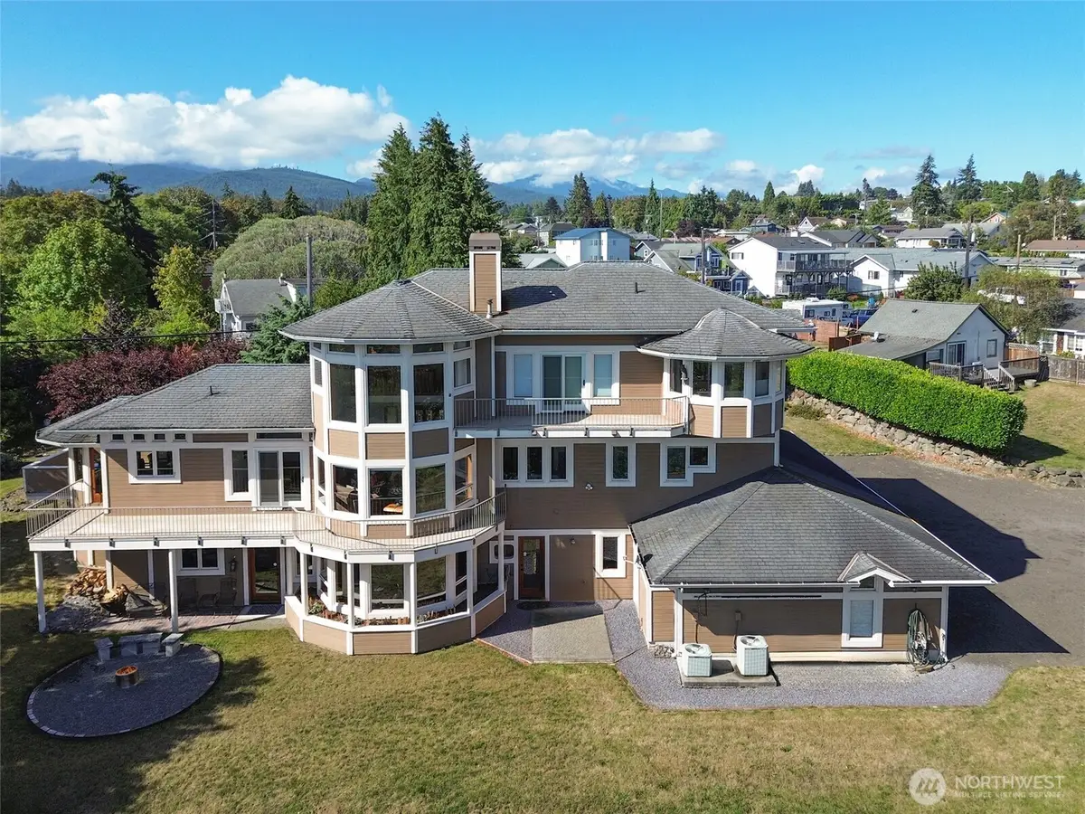 706 W 4th Street, Port Angeles, WA 98363 - Image #1