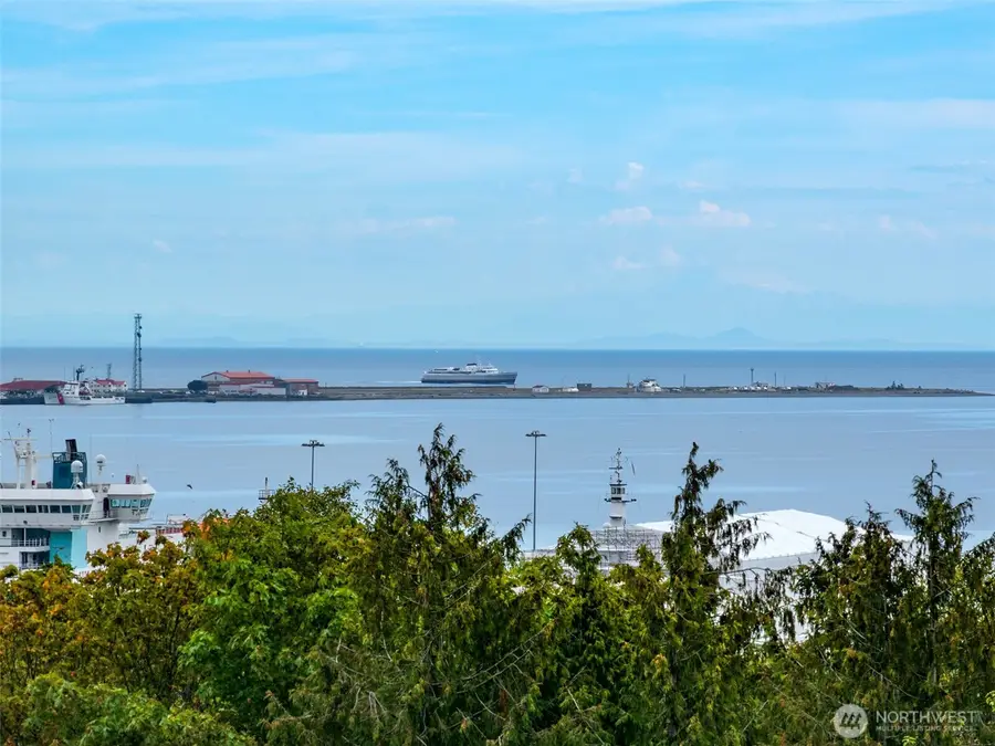 706 W 4th Street, Port Angeles, WA 98363 - Image #3