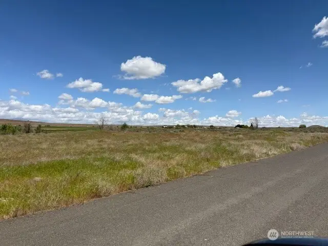 0 Division.4 Road Ne #S1/2NWNE Ls T6954, Soap Lake, WA 98851 - Image #1
