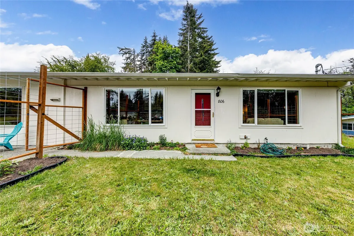 806 N Larch Avenue, Port Angeles, WA 98362 - Image #1