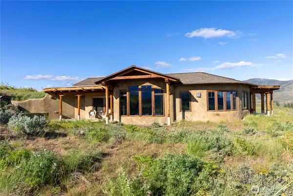 3 Johnny Haase Lane, Winthrop, WA 98862