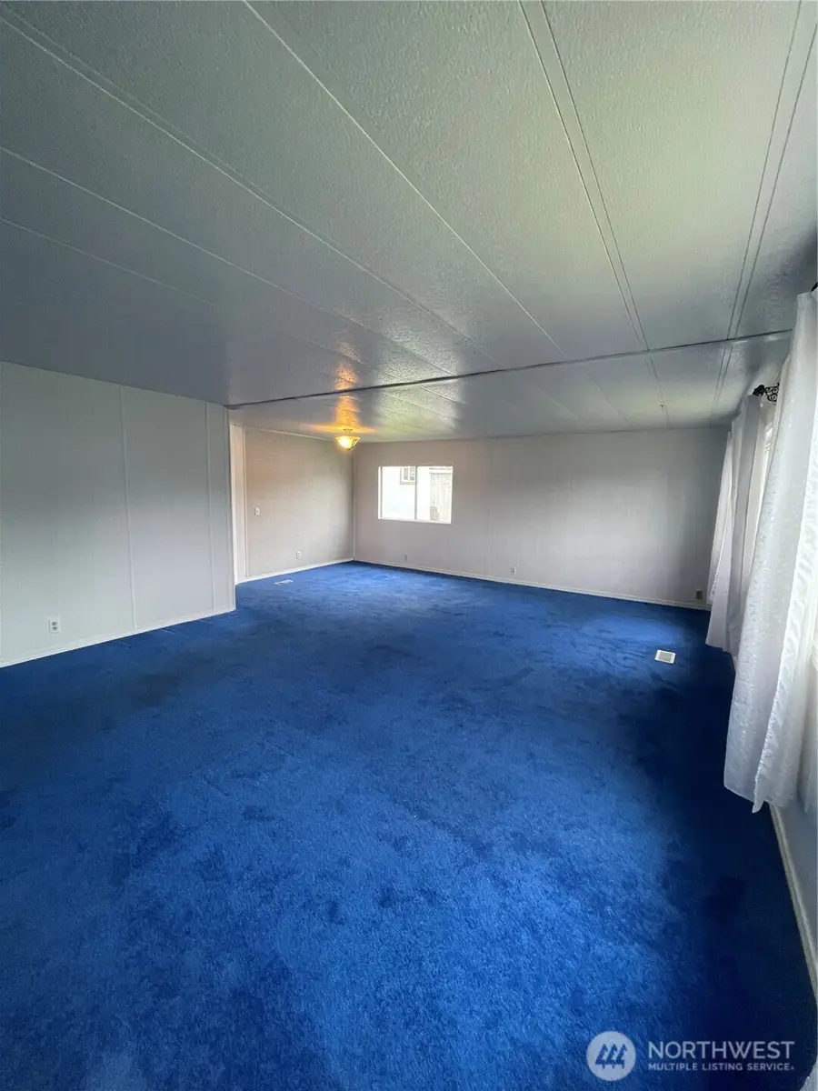 1050 Howard Street #10, Raymond, WA 98577 - Image #3