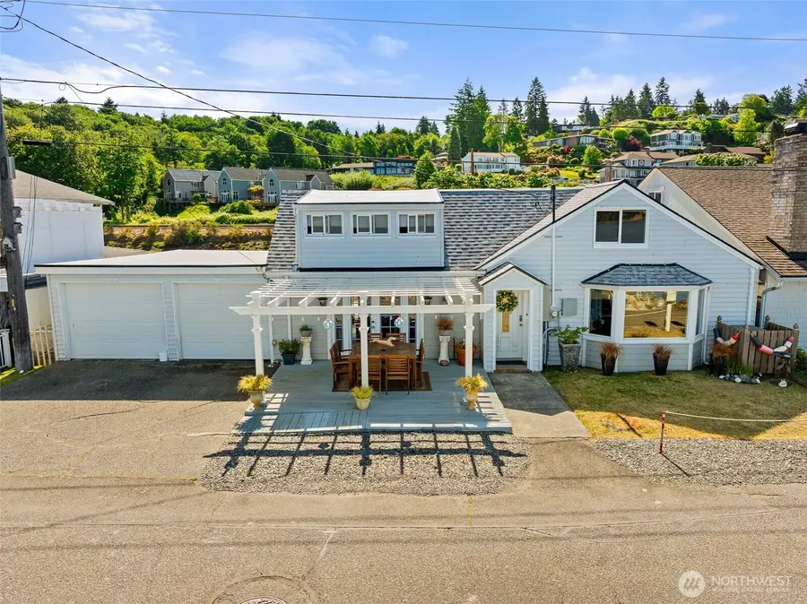 2423 Day Island Boulevard W, University Place, WA 98466 - Image #3