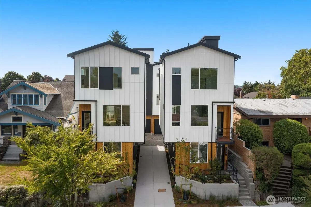 1223 N 48th Street, Seattle, WA 98103 - Image #1