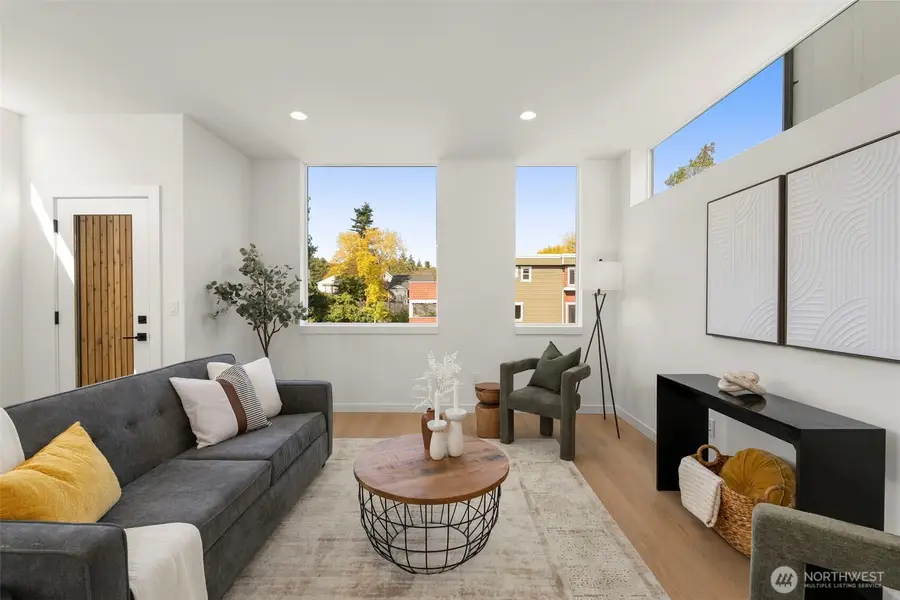 1223 N 48th Street, Seattle, WA 98103 - Image #3