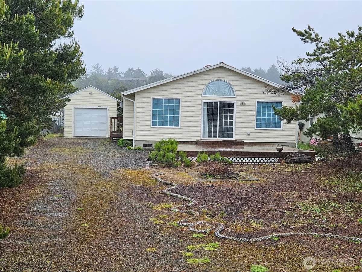 33406 H Place, Ocean Park, WA 98640 - Image #1