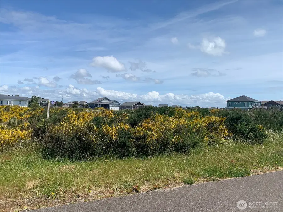 458 W Wind Street #27, Ocean Shores, WA 98569 - Image #3