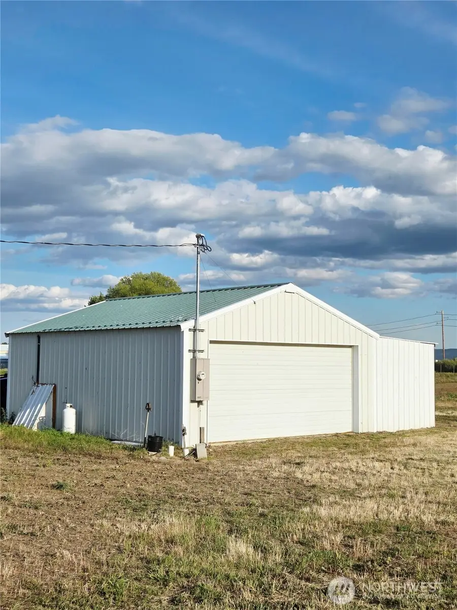 300 Wade Road #02, Thorp, WA 98946 - Image #3