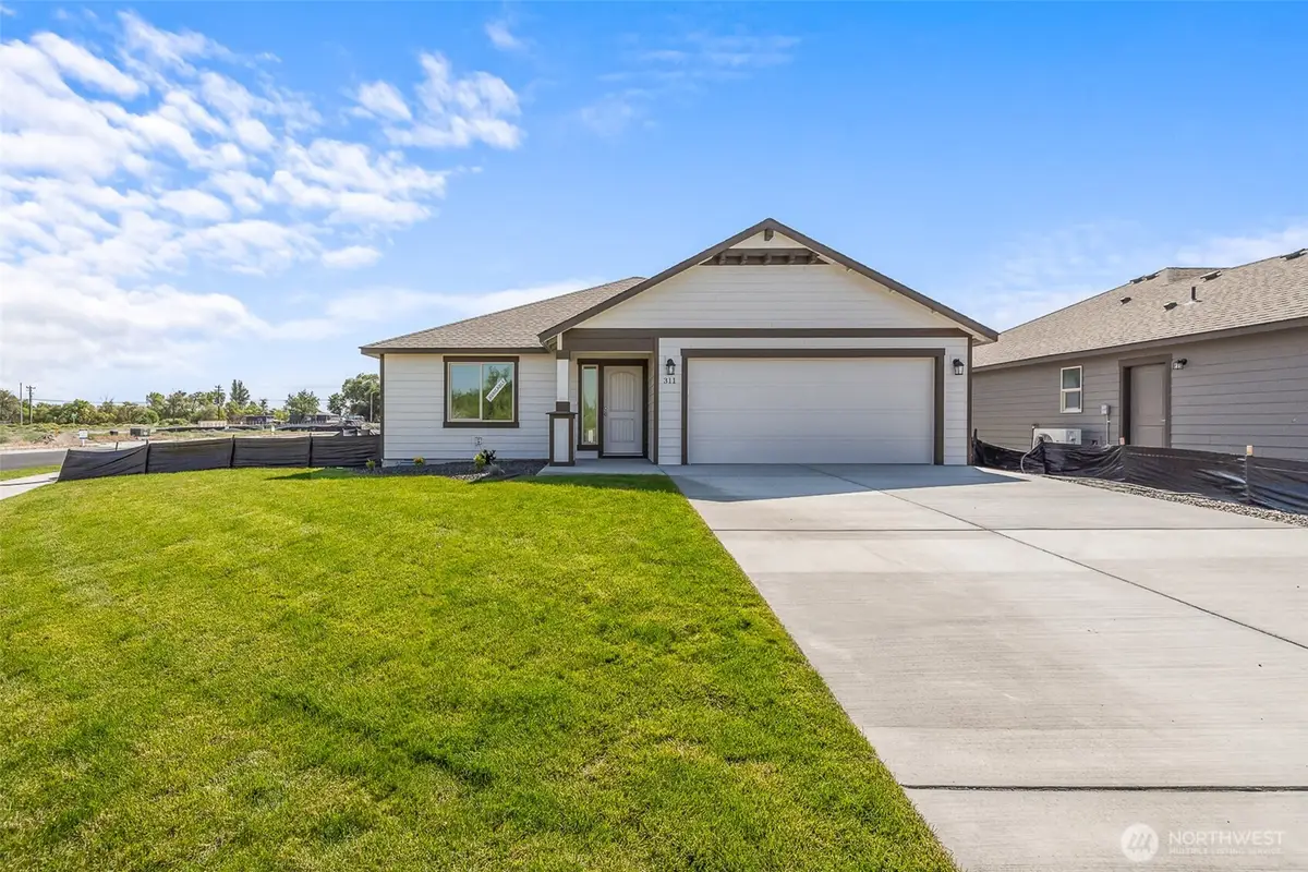 311 Sandy Loop, Moses Lake, WA 98837 - Image #1