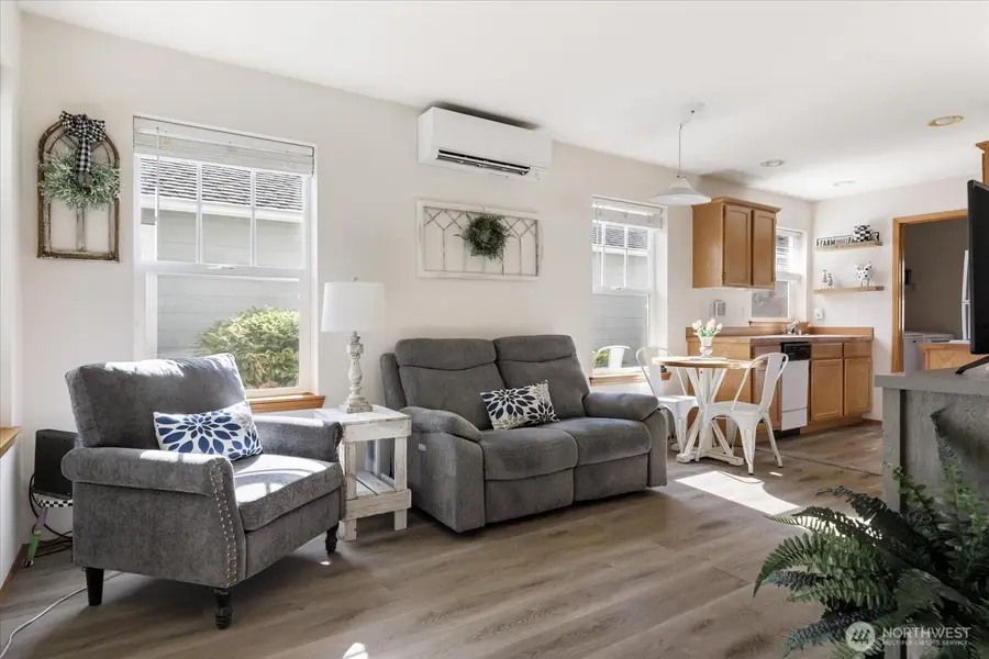 161 W Whidbey Avenue #26, Oak Harbor, WA 98277 - Image #3