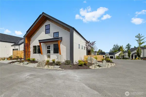 3906 Crosswinds Court, Anacortes, WA 98221