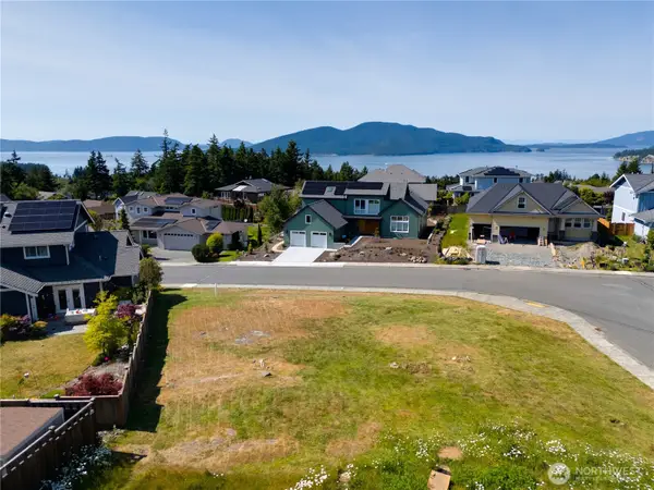 3901 Rockridge Parkway #5, Anacortes, WA 98221